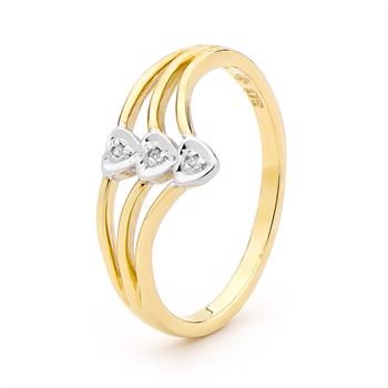 Gold heart ring with 3 pcs 0,005 ct diamond