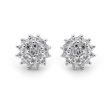 Elegant silver earrings with 19 sparkling zirconia