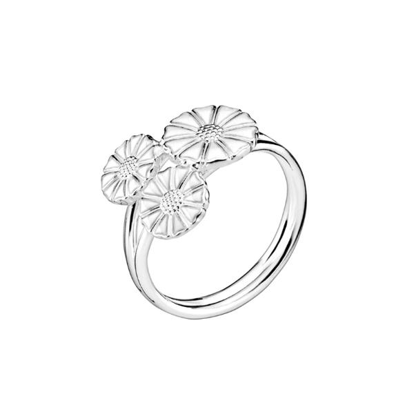 Lund 3 flower 2x7,5 mm and 1x9 mm Marguerite fingerring in silver w/ white enamel