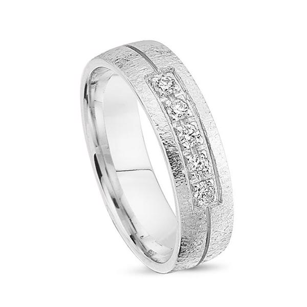 Nuran 14 carat white gold Lady ring with 0.125 ct diamonds wesselton si