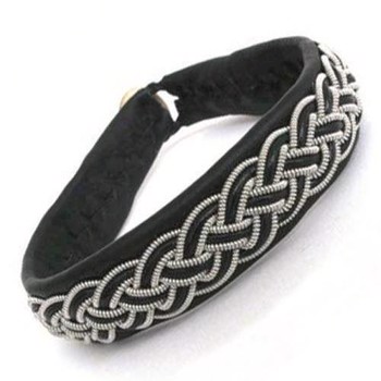 BeChristensen Noa Handwoven Sami Bracelet in black with pewter wire, 22 cm
