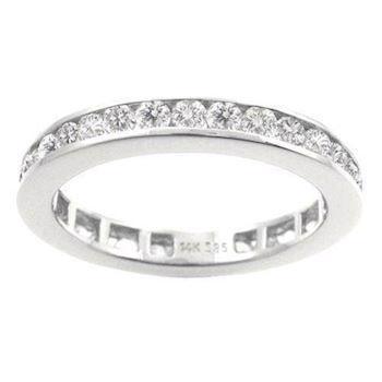 Houmann Alliance 14 carat white gold ring with 32 diamonds