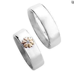 Randers Sølv rings with 14 carat gold heart flower with zirconia and nice shiny surfaces