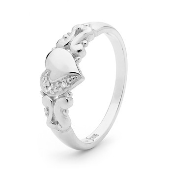 9 ct white gold heart ring with diamond