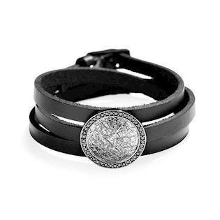 Midnight leather bracelet from Blicherfuglsang with black silver medallion