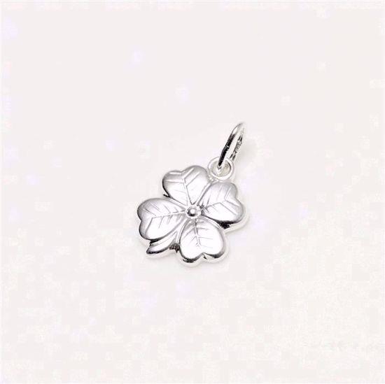 Guld & Sølv Design Firkløver pendant in sterling silver with cubic zirconia