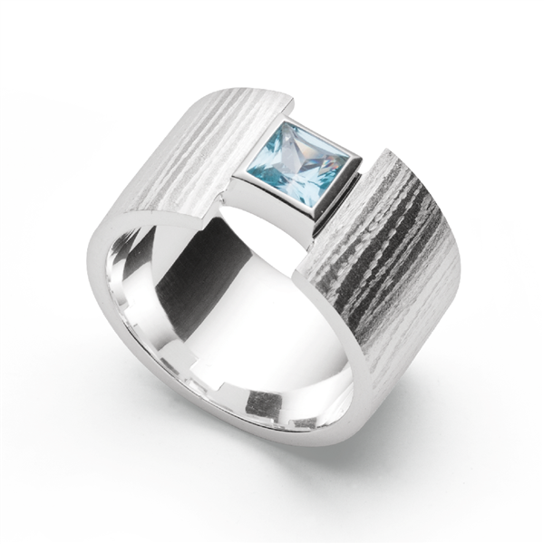 925/- Ring mat/børstet, AQUA BLÅ TOPAZ 0,74CT from Bastian Inverun