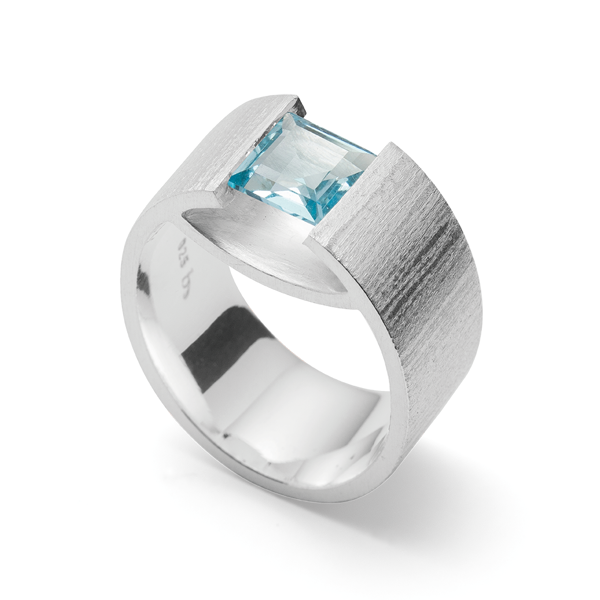 925/- Ring mat/børstet, blå topas 1,82ct from Bastian Inverun