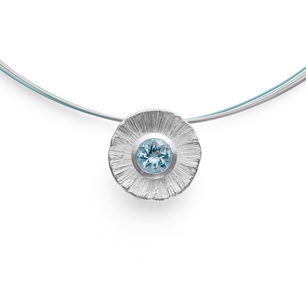 925,- Vedhæng, rho. mat blå topas 0,65ct from Bastian Inverun