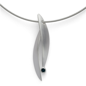 925/- vedhæng, satin mat, topaz london blå 0,13 ct from Bastian Inverun