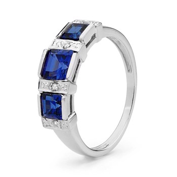 Ring with safire, from Bee