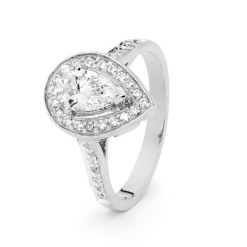 Ring with zirkonia, from Bee