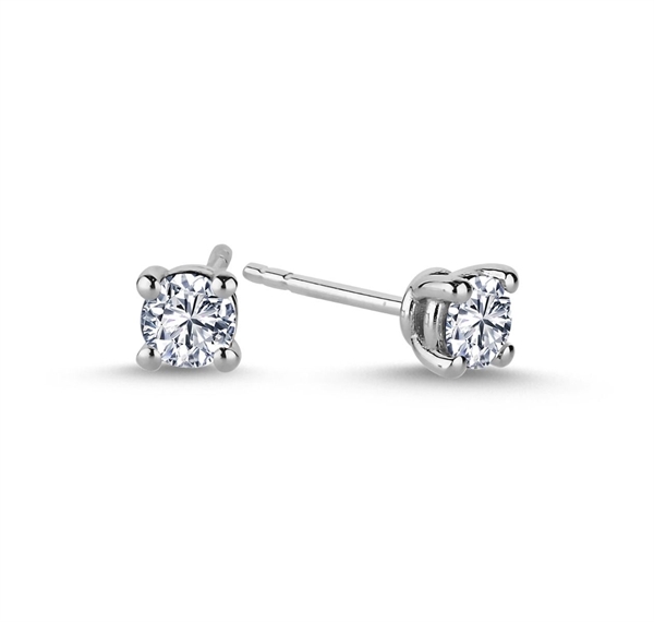 Nuran Earring , with a total of 0,66 ct diamonds Wesselton SI